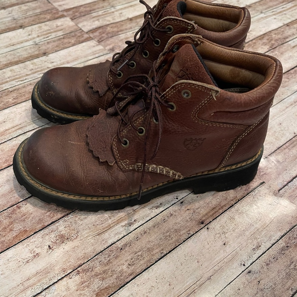 Women’s ARIAT leather boots brown Sz 10
